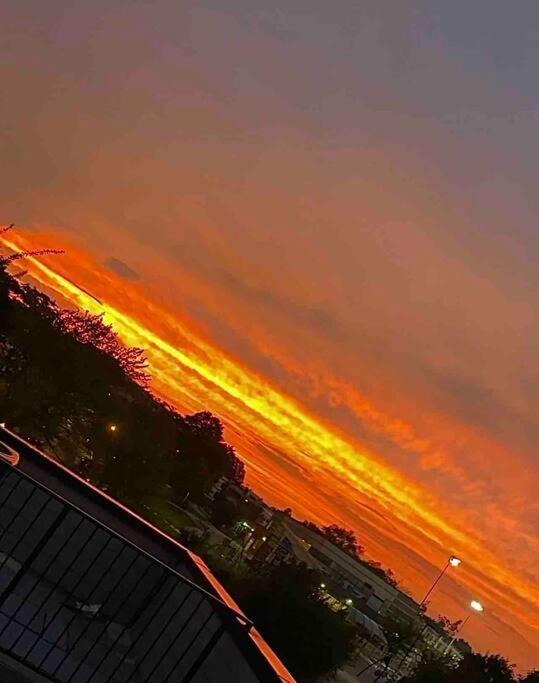 Luxurious 3bdr Penthouse With Private Rooftop Capitol And Monument Views Near Popular H Street Corridor Free Parking And Cancellation Holiday home Washington