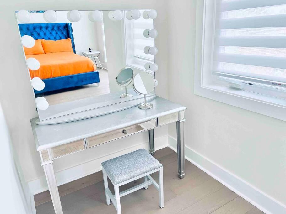 Luxurious 3bdr Penthouse With Private Rooftop Capitol And Monument Views Near Popular H Street Corridor Free Parking And Cancellation Holiday home