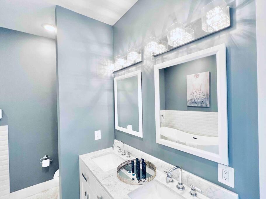 Luxurious 3bdr Penthouse With Private Rooftop Capitol And Monument Views Near Popular H Street Corridor Free Parking And Cancellation Holiday home *