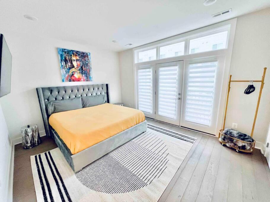 Holiday home Luxurious 3bdr Penthouse With Private Rooftop Capitol And Monument Views Near Popular H Street Corridor Free Parking And Cancellation Washington