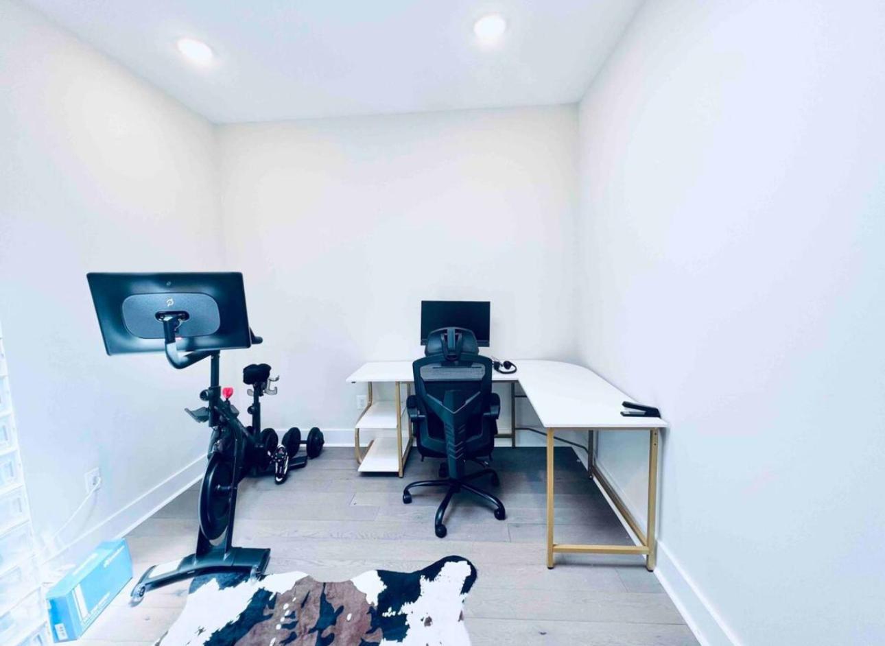 Luxurious 3bdr Penthouse With Private Rooftop Capitol And Monument Views Near Popular H Street Corridor Free Parking And Cancellation